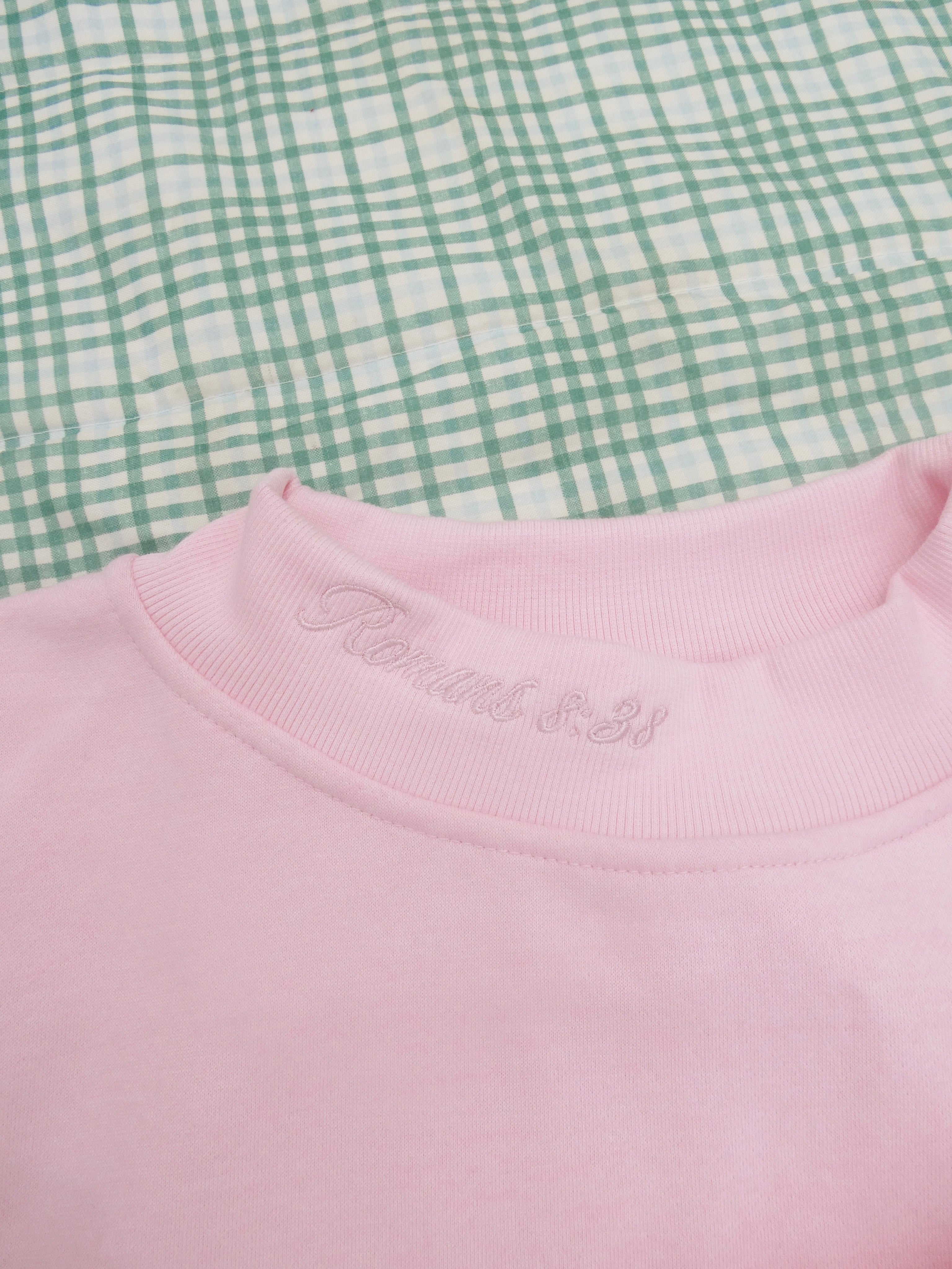 Romans 8:38 Mockneck
